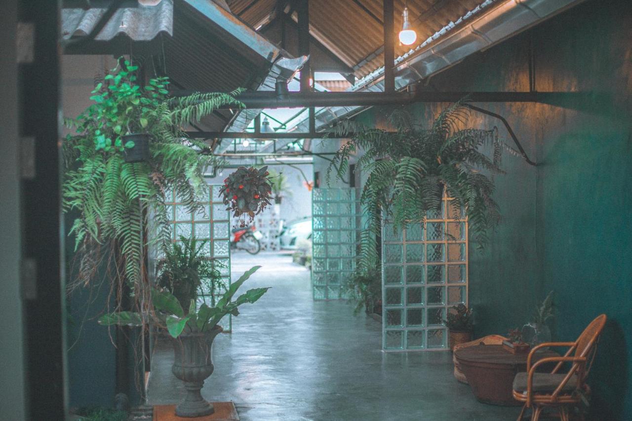 Baannokhook Home&Cafe سوراثاني المظهر الخارجي الصورة