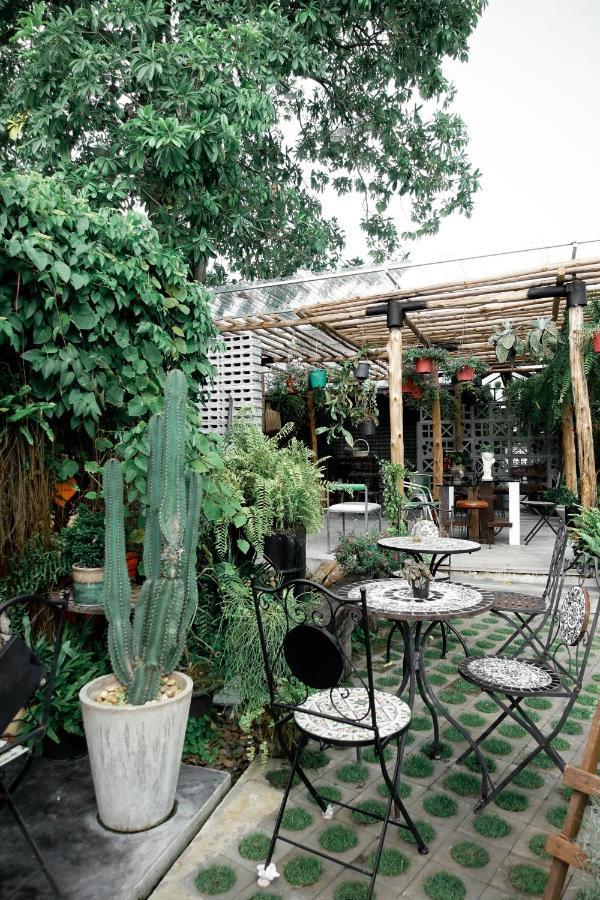 Baannokhook Home&Cafe سوراثاني المظهر الخارجي الصورة