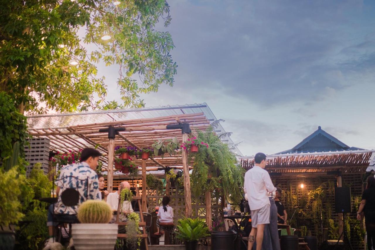 Baannokhook Home&Cafe سوراثاني المظهر الخارجي الصورة
